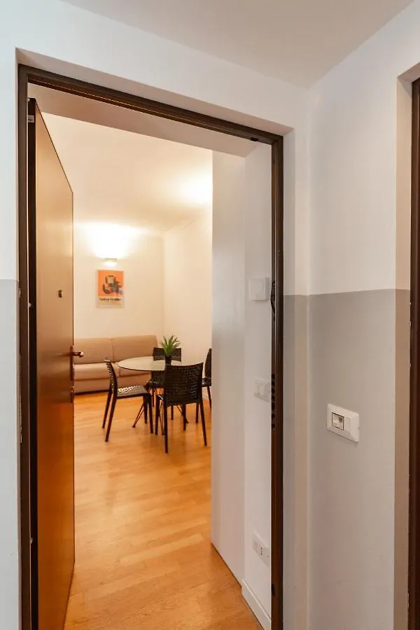 Navigli-Centro Comfort Suite Con Wifi Milan 0*,