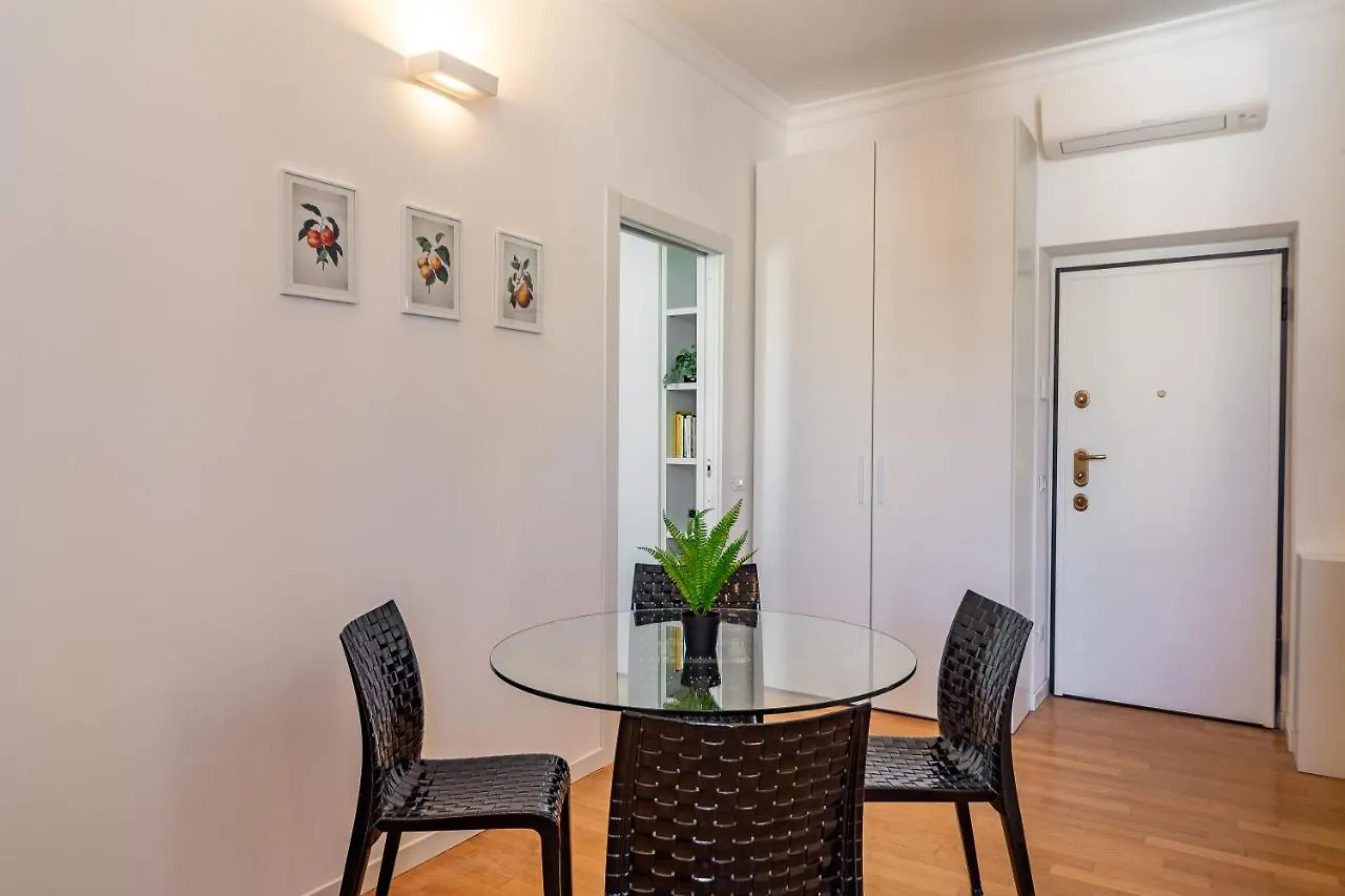 Navigli-Centro Comfort Suite Con Wifi Milan 0*,